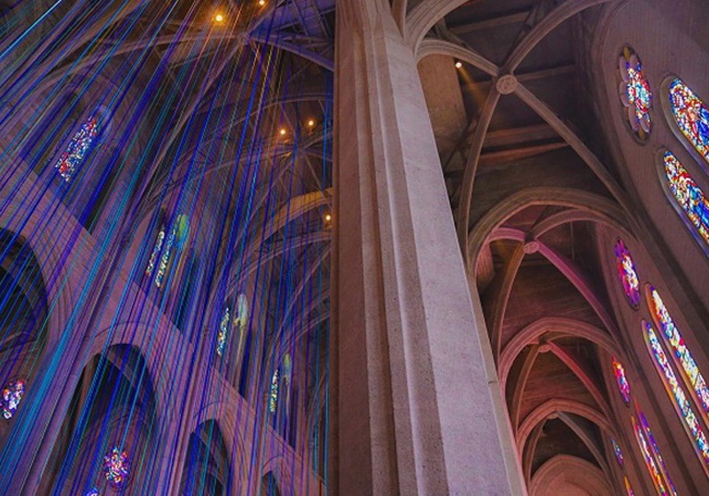 Rendkívüli látvány a Grace Katedrálisban